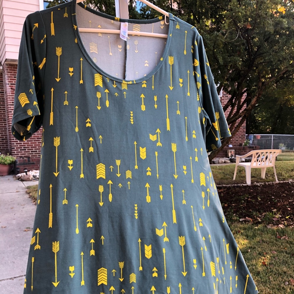 LuLaRoe Perfect T
